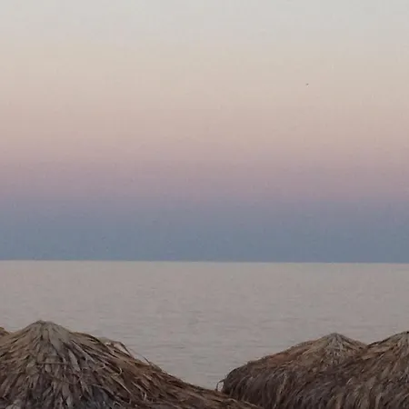 бяла къща Апартамент *